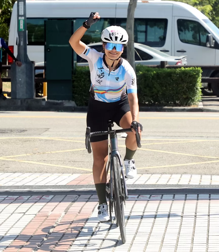 女子組冠軍張育婷。中華民國自行車騎士協會提供。