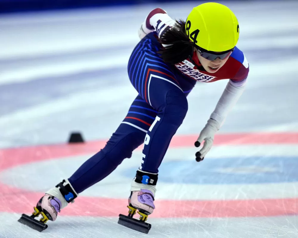 黃芊華在義大利青年短道競速滑冰國際賽連兩屆奪三金。資料照片 黃愉芯/攝影。