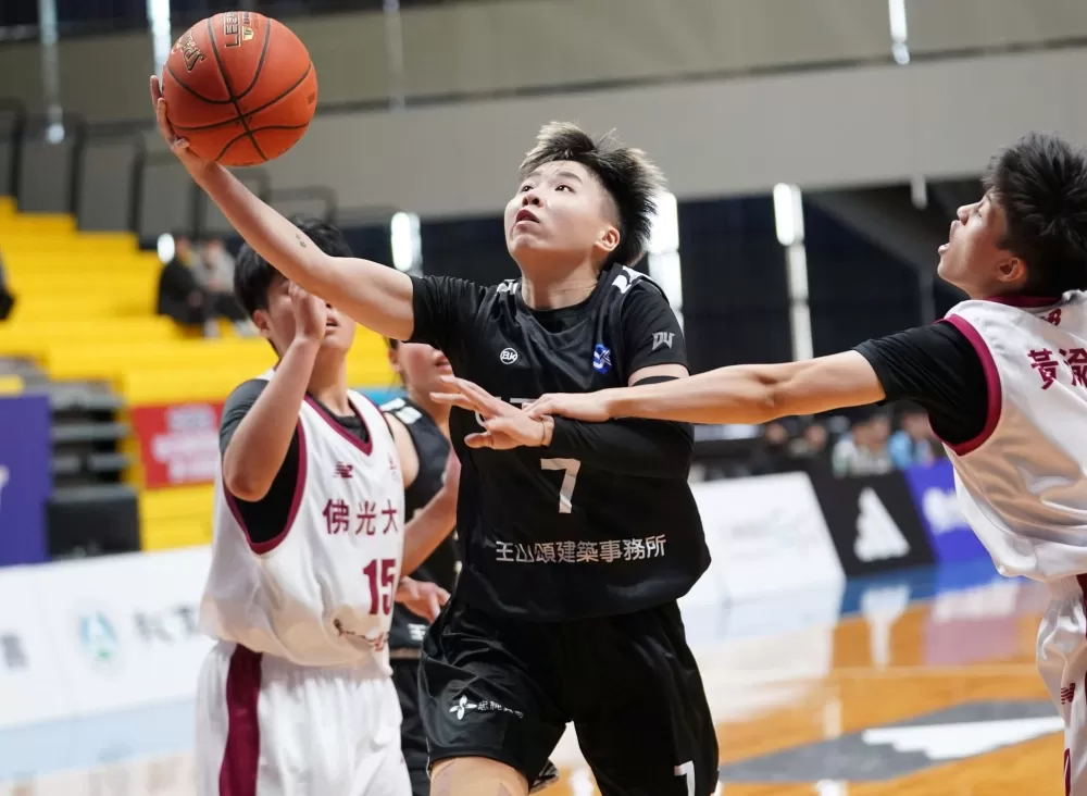 北市大學方曉晴。