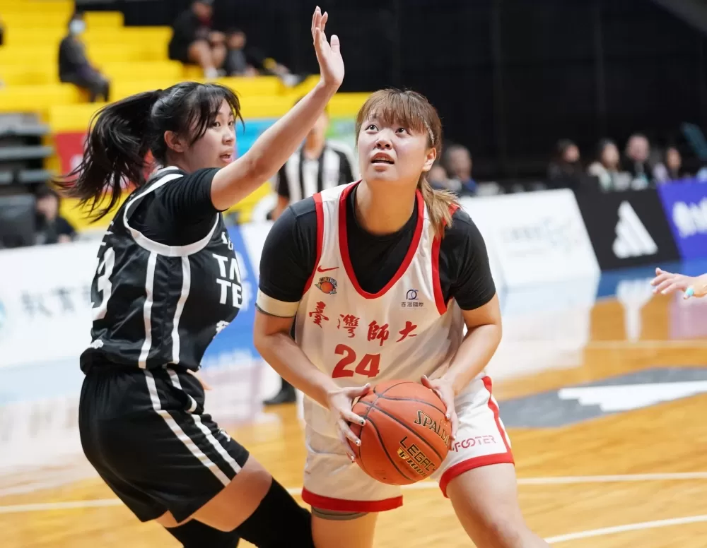 臺灣師大陳昱潔13分14籃板。