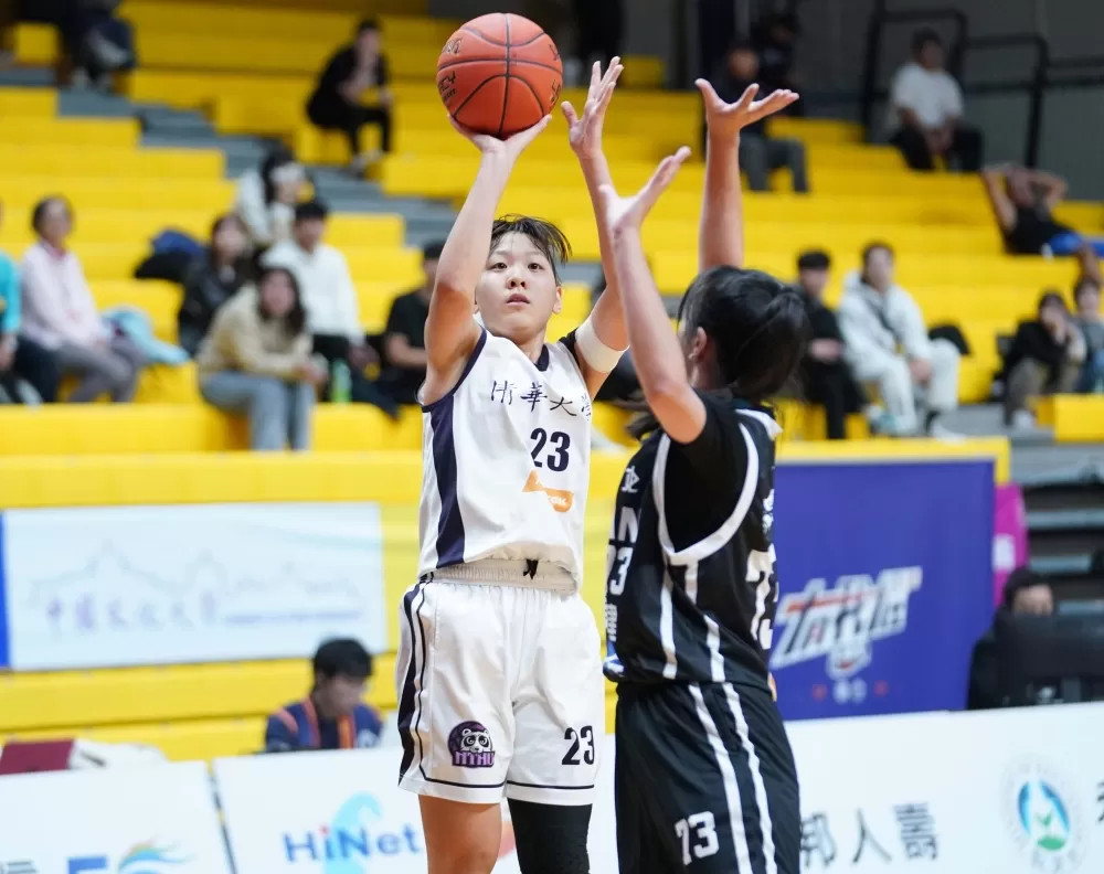 清華大學張聿敏開季三戰得分都上雙，此役18分8籃板。