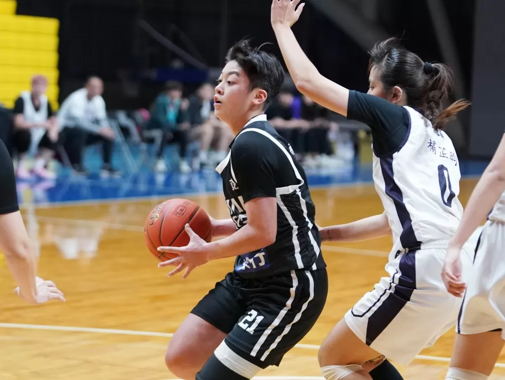 臺灣科大葉致彤16分含4外線。