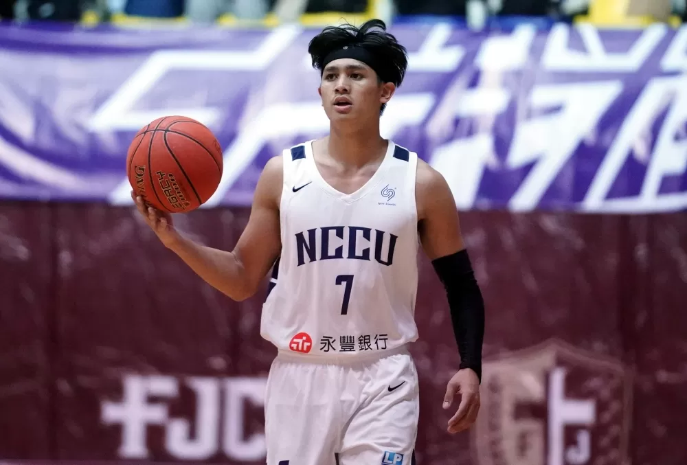 政大游艾喆拿12分，單場送出9助攻。