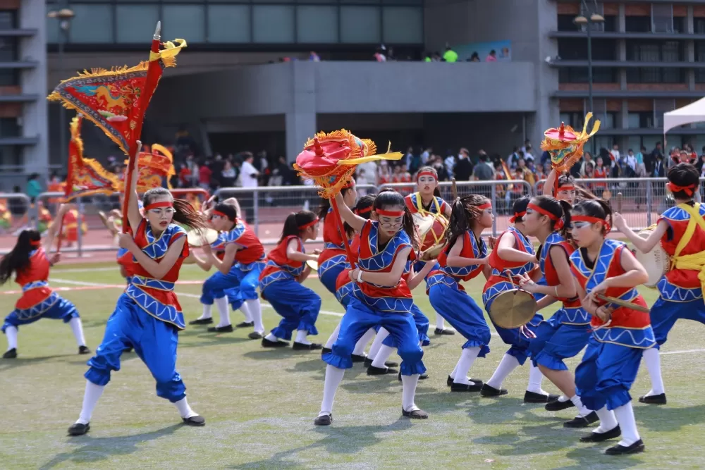 文陣比賽,五王國小跳鼓陣(臺南大學提供)。