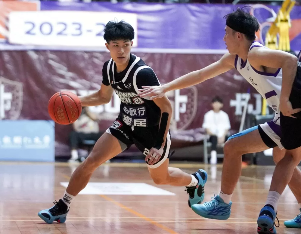 台科林展丞16分。