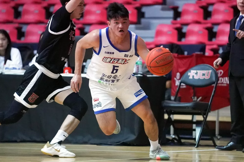 健行徐宏瑋11分6助攻。