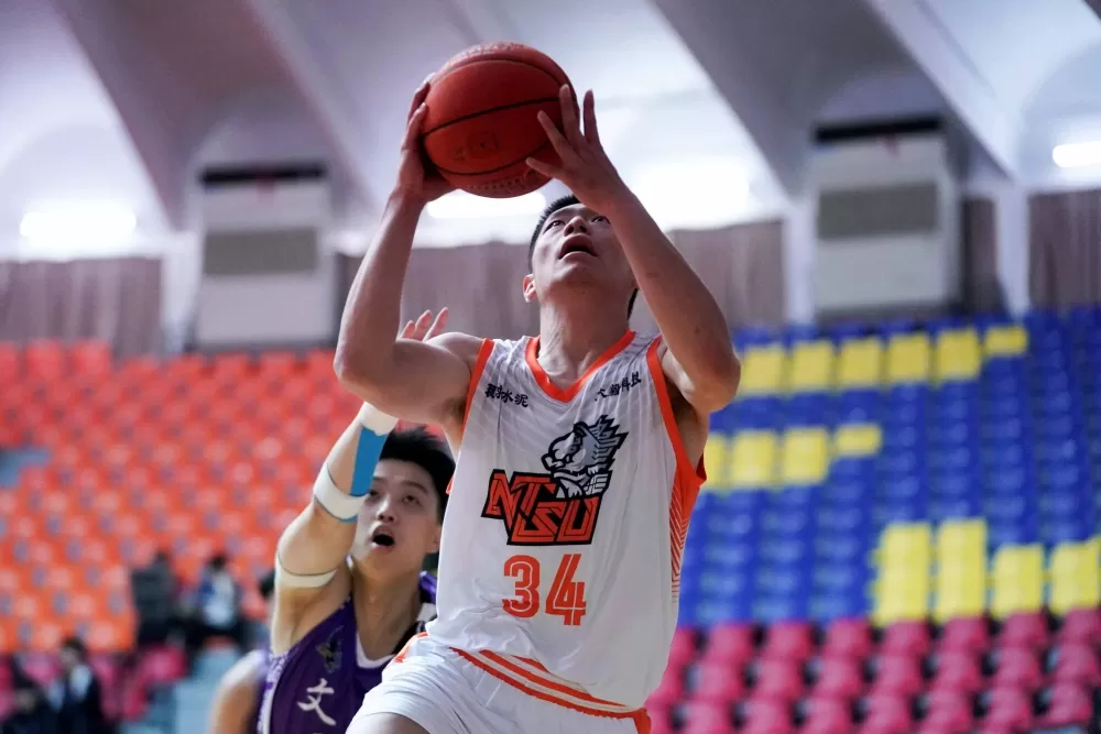 國體徐宇煇全隊最高14分。