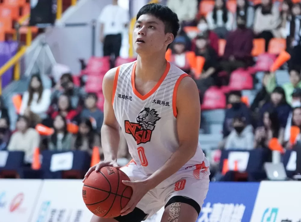 國體林睿軒12分。