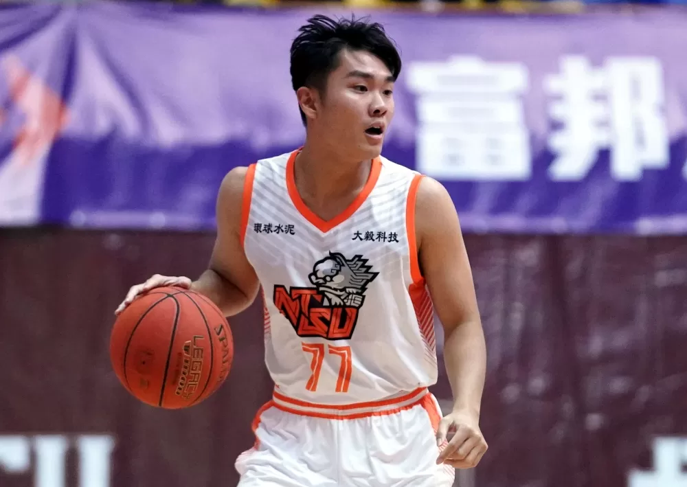 國體陳定雩13分。