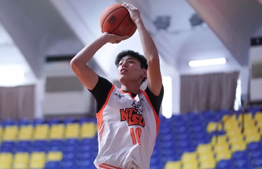 國體胡晉豪12分7籃板。大專體總提供。下同。