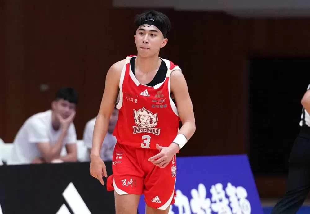 臺師魏芃禾15分。