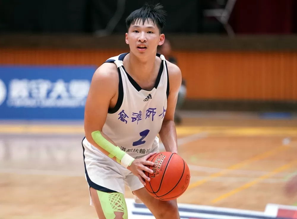 高師江品諺13分9籃板。