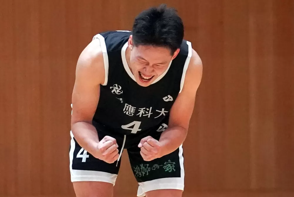 南應演出準絕殺三分彈的林子雋超嗨。