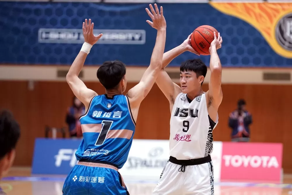 義守王正文23分9籃板。