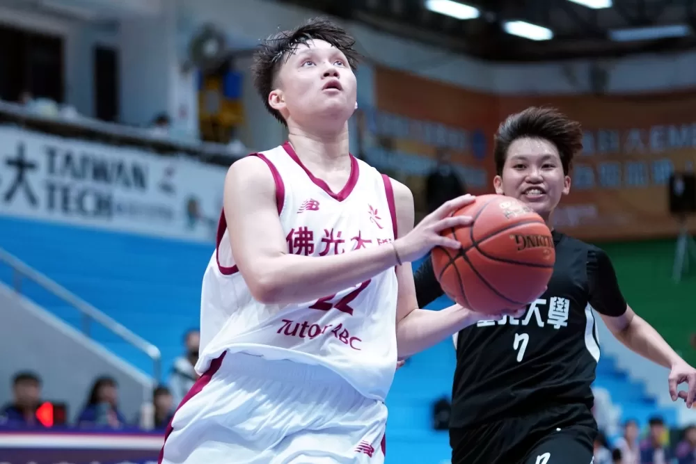 佛光潘姿佑10分6籃板。大專體總提供。下同。