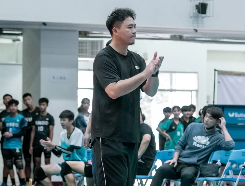 苑裡男排教練陳昭凱。
