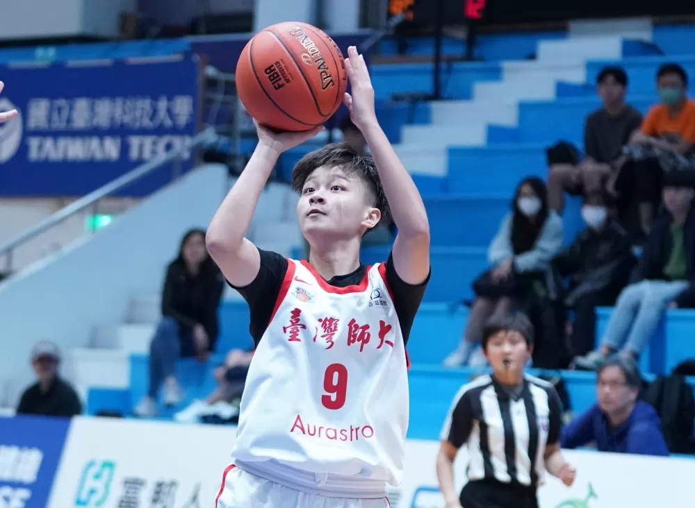 臺師張文馨8分。