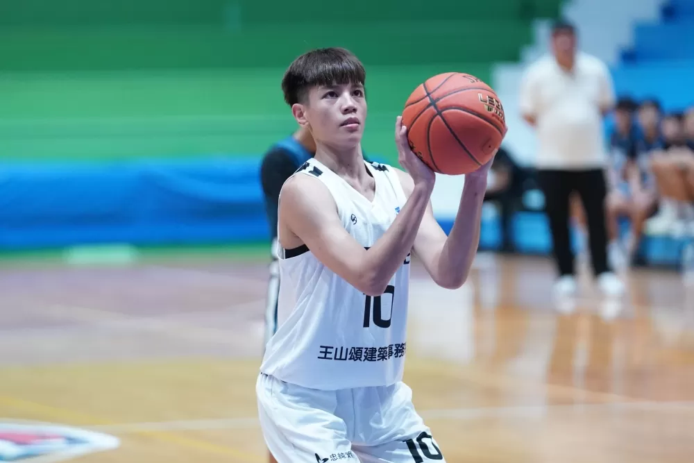 北市大郭靜雯。