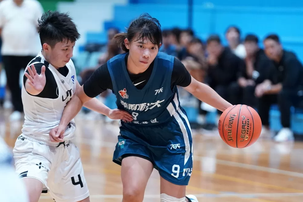 美和許可微16分7籃板。