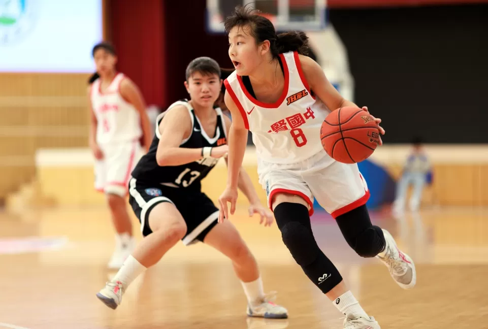 七賢國二射手馬璿甯6記三分球飆23分7籃板6助攻。