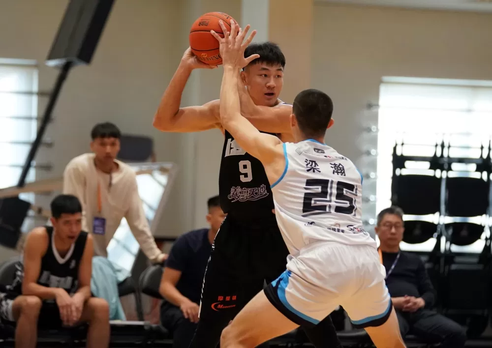 義守大學王正文22分10籃板。