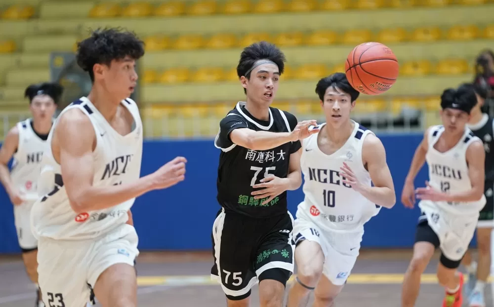 南應許詠森全隊最高17分。