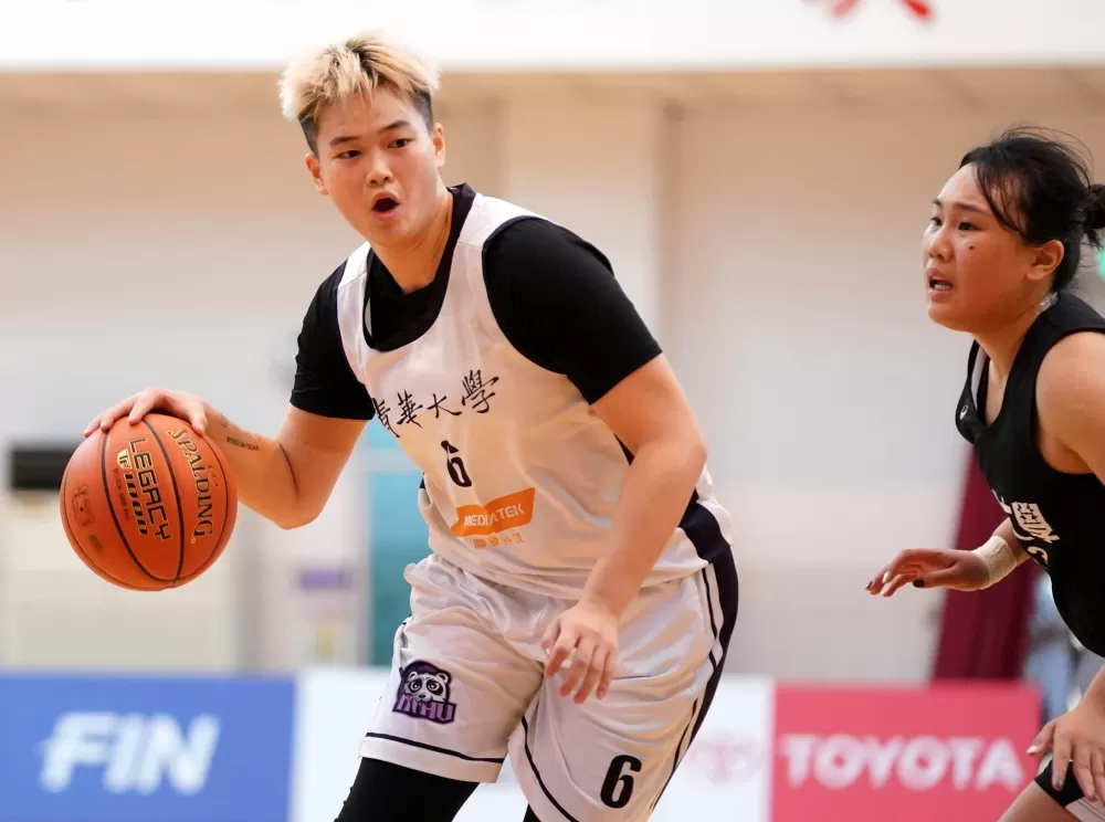 清大丁芷容20分14籃板。