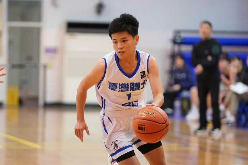 臺體黃羽婷14分8籃板5助攻4抄截。