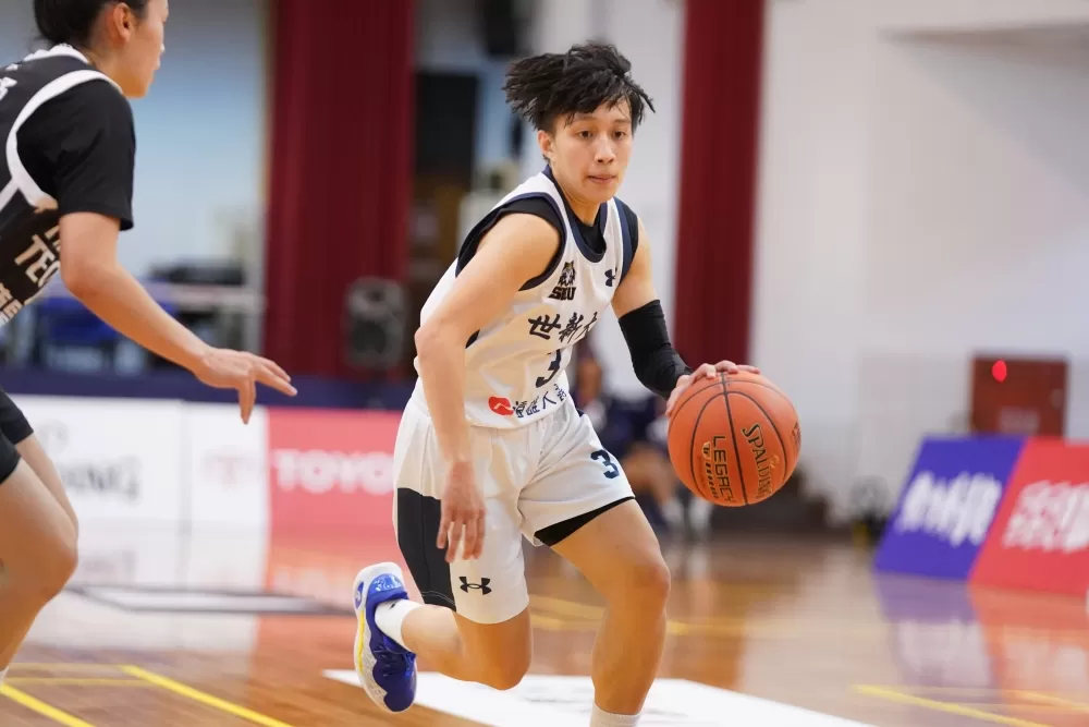 世新宋瑞蓁16分。