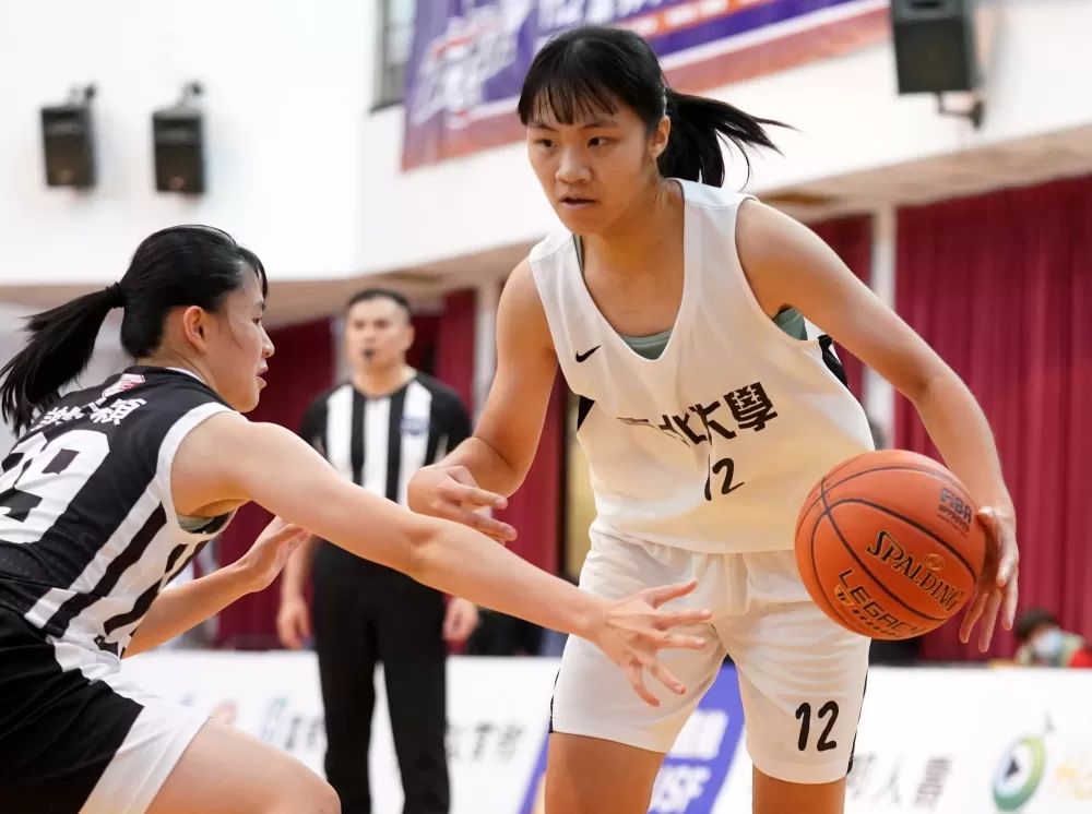 北大蔣宛儒18分10籃板。