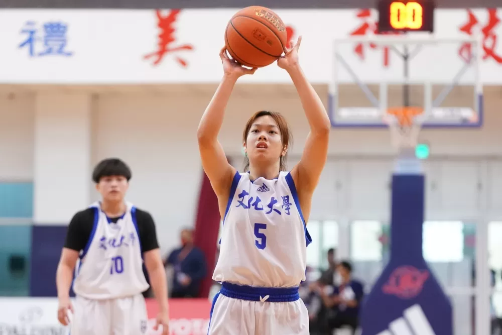 文化曾萱儀10分。