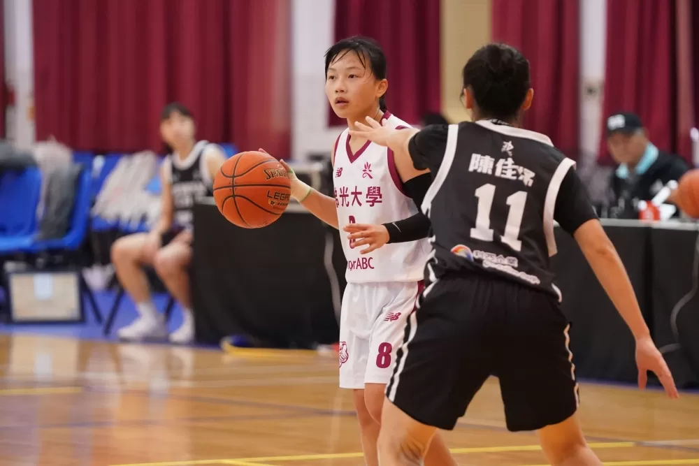 佛光梁瑜玲13分。