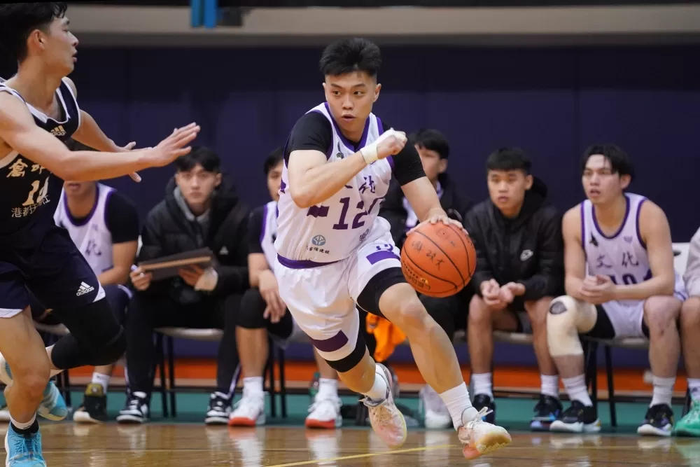 文化大學黃冠維。