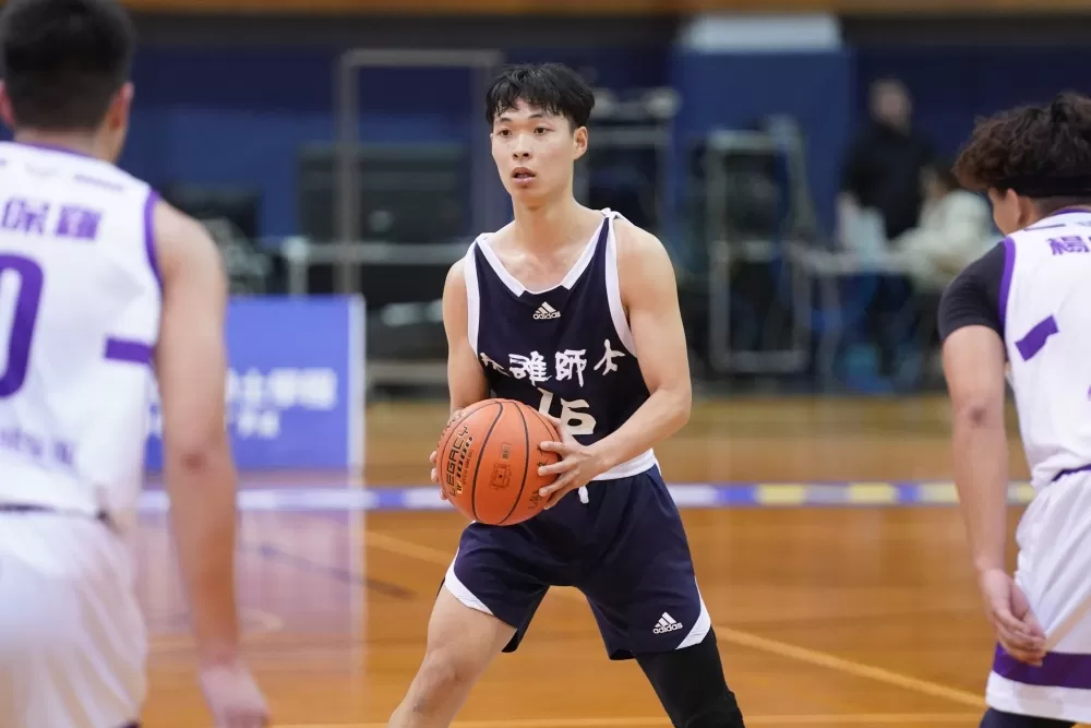 高雄師大蔣岱佑23分含4記外線。