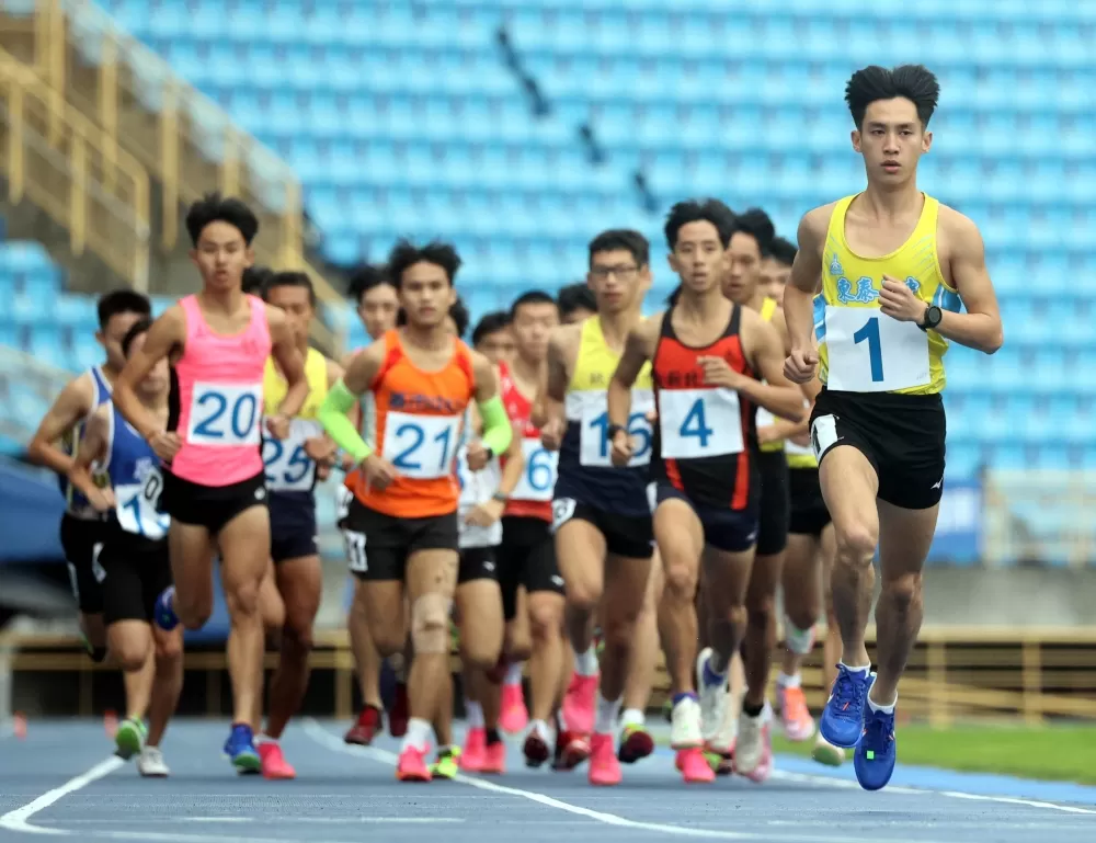 東泰高中風承顥（1號）破懸24年紀錄，雙破大會奪雙金。林嘉欣／攝影。