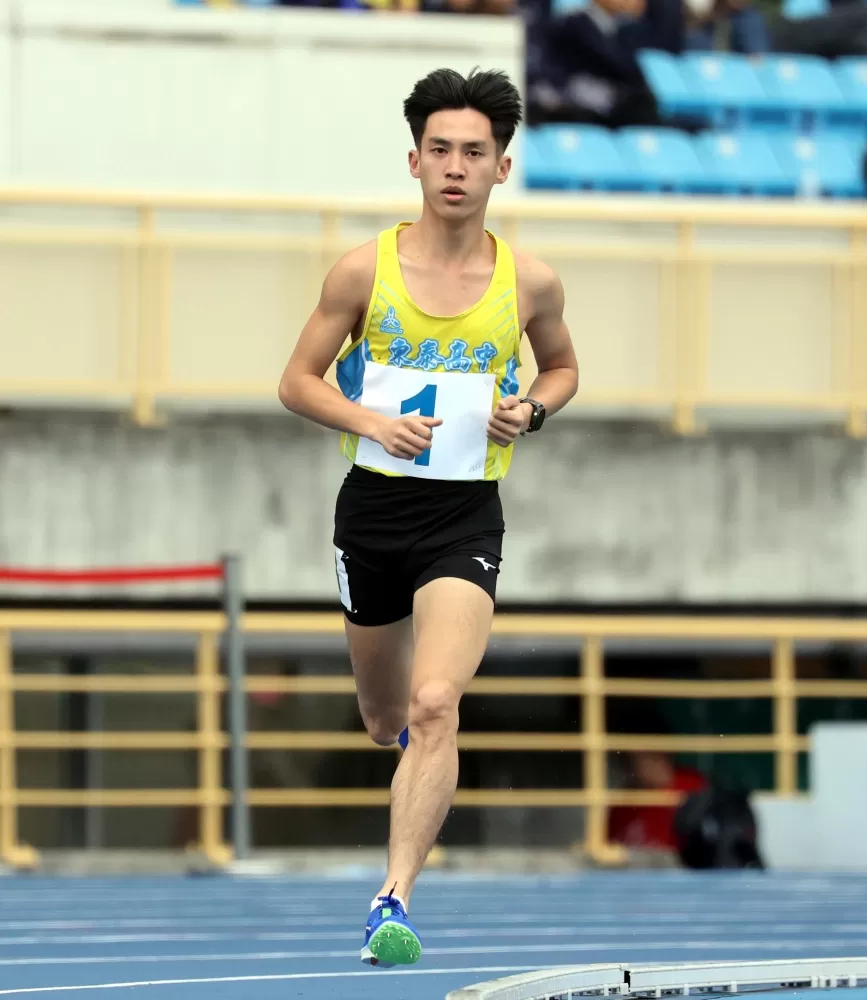 東泰高中風承顥破懸24年紀錄，雙破大會奪雙金。林嘉欣／攝影。