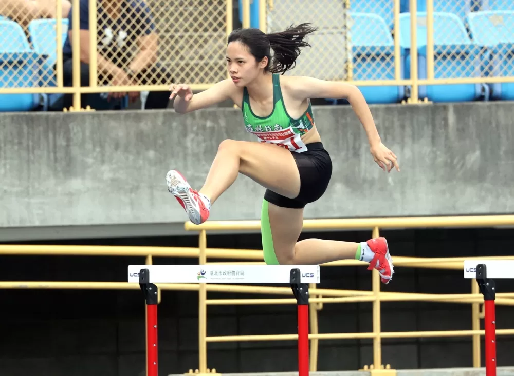 林巧鈴小遇亂流仍進步1秒並破大會。林嘉欣／攝影。