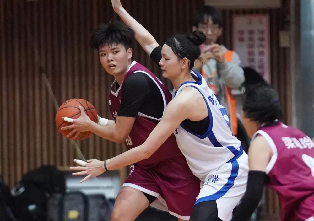 佛光陳丁綺6分7籃板。