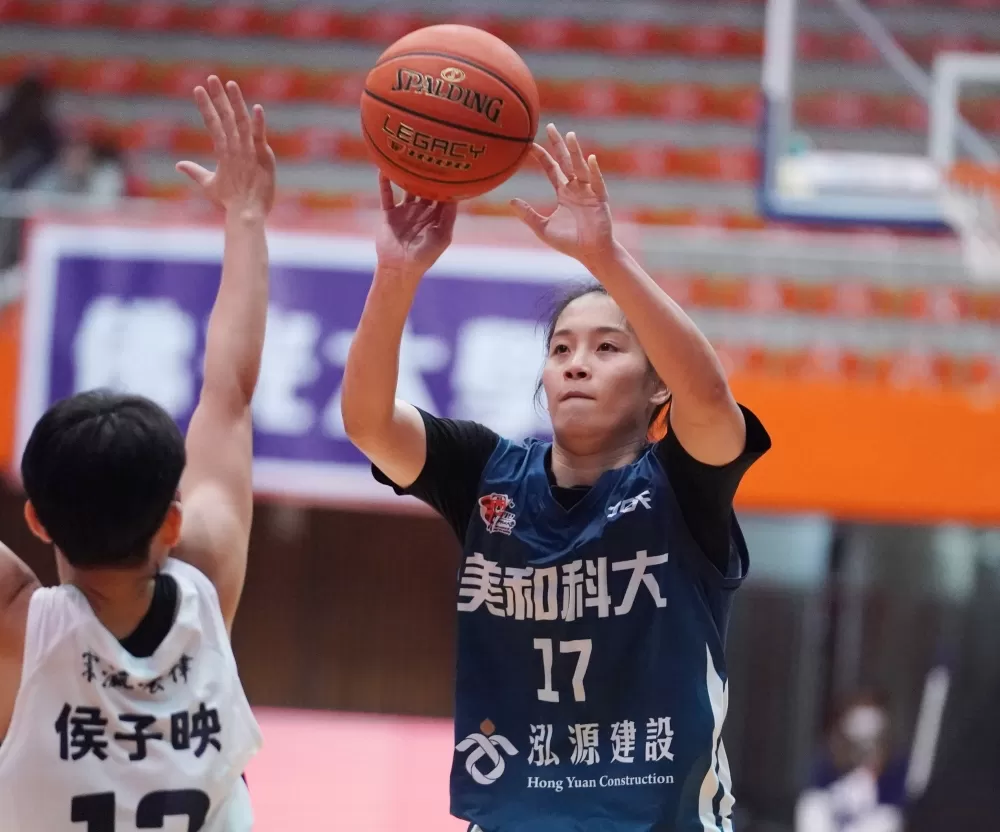 美和陳千惠UBA告別戰飆6外線,拿下22分11籃板。
