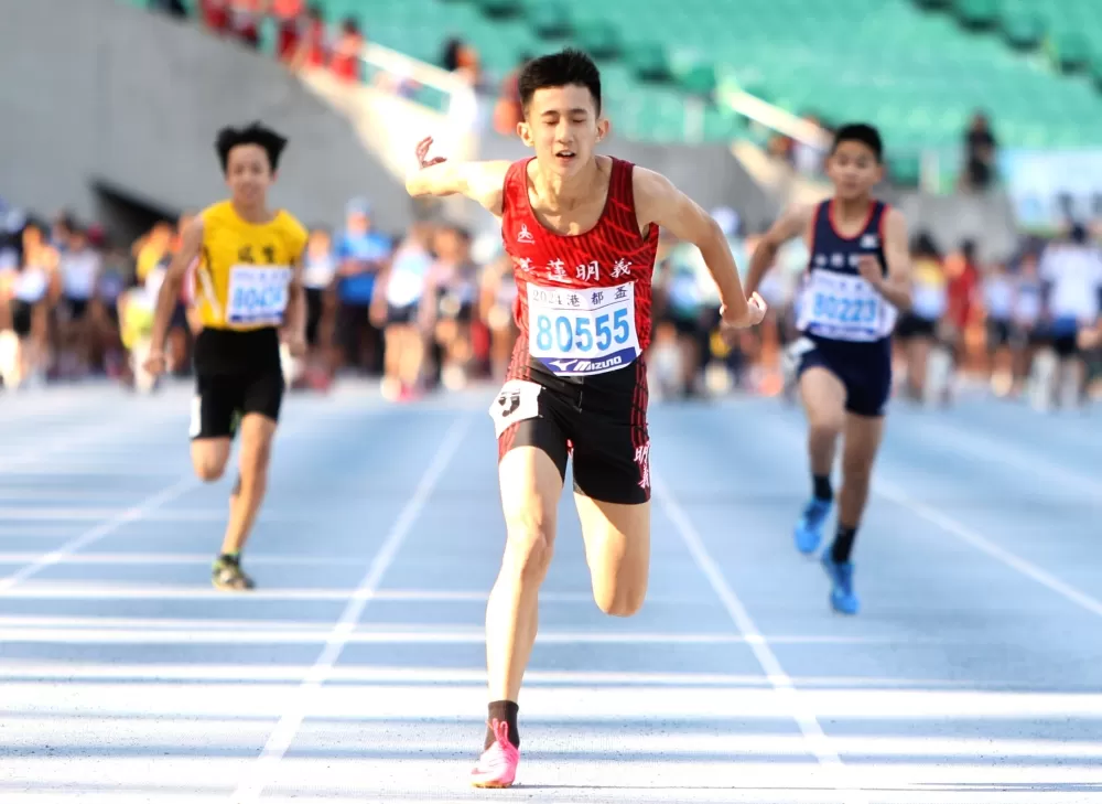 徐唯宸（前）破大會。林嘉欣／攝影。