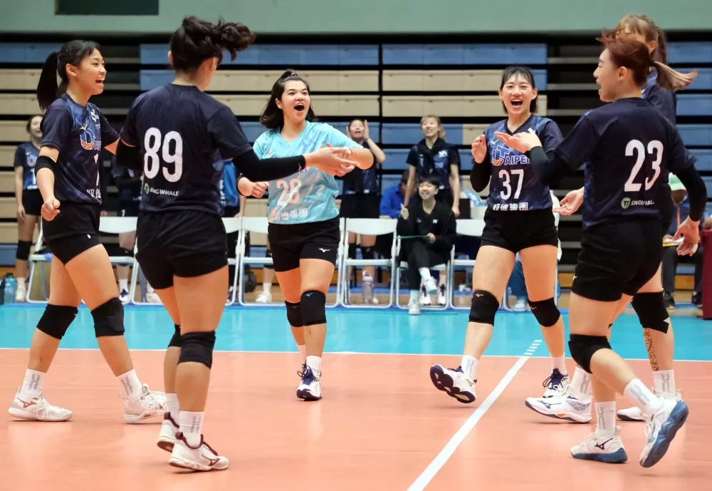 北市大打出好球後超嗨。林嘉欣／攝影。