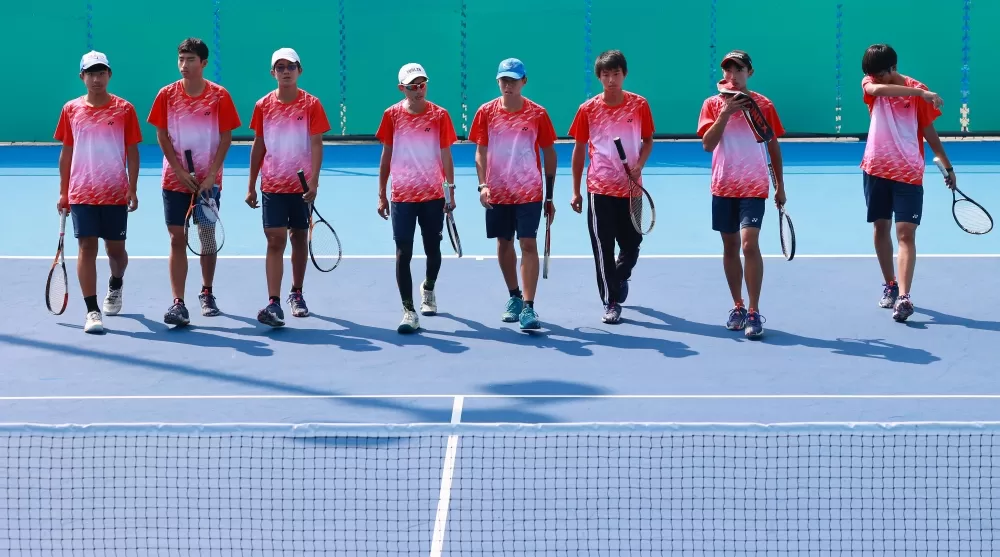 雲林縣斗六國中搭上男團末班車晉級會內賽(臺北市教育局提供)。