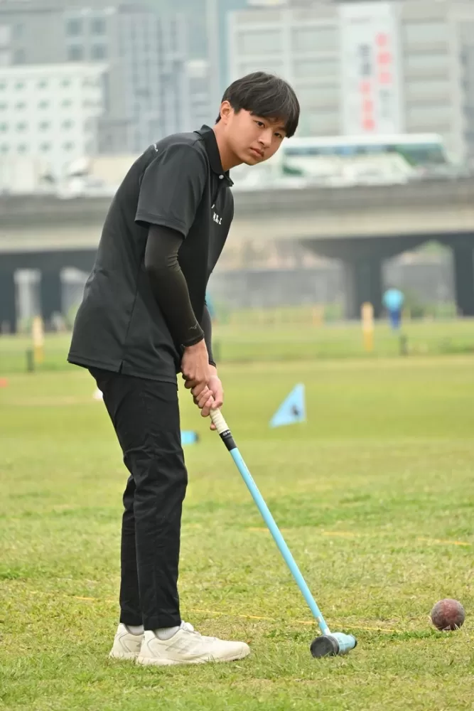 內湖小將蔡帛益晉級高男組雙人會內賽（大會提供）。