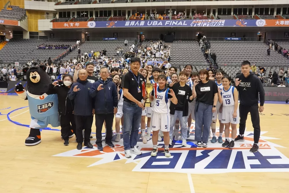 政治大學繼110學年度後再次獲得亞軍，平隊史最佳。