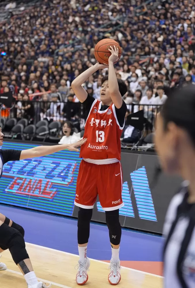 臺灣師大林佳蓉打滿全場40分鐘，攻進全隊最高的25分。