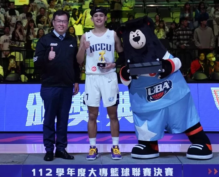 政治大學游艾喆贏得公開男一級MVP。大專體總提供。下同。