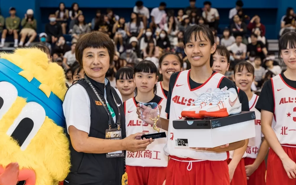 明星白隊米靖恩獲選單場MVP。高中體總提供。