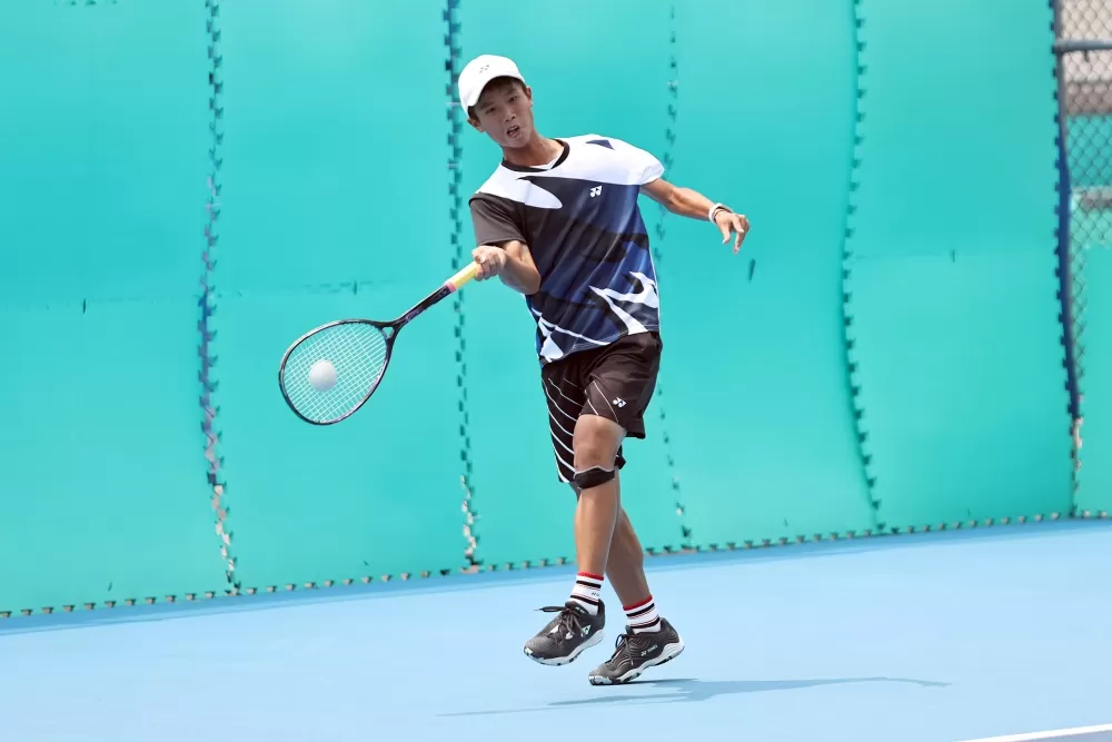 臺南市南寧國中在團體賽男單拿下一點（臺北市政府教育局提供）