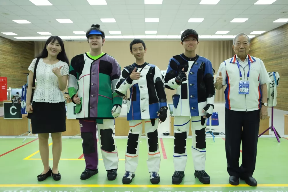 雲林縣林內國中趙佳葦奪得國中組男子10公尺空氣步槍金牌。(臺北市政府教育局提供)