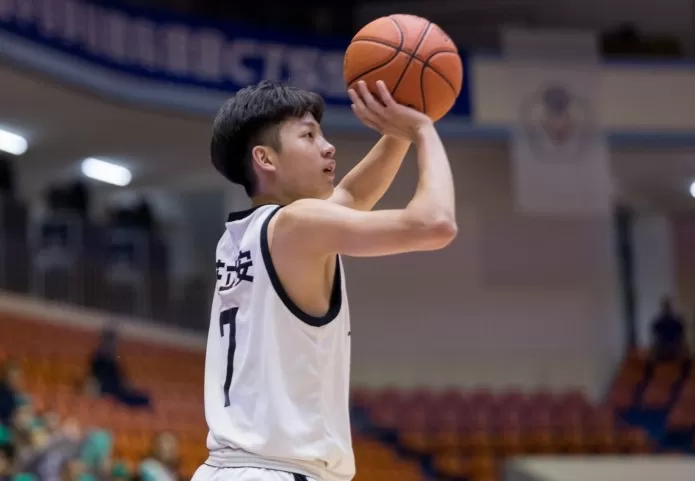 金華莊立安5外線飆29分。